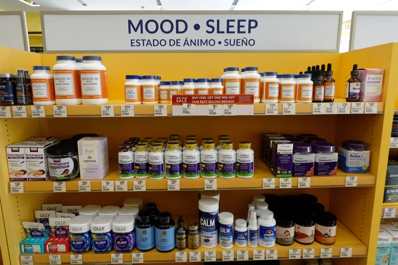 Melatonina, valeriana o antistaminico? Guida dal banco a chi non riesce più a dormire